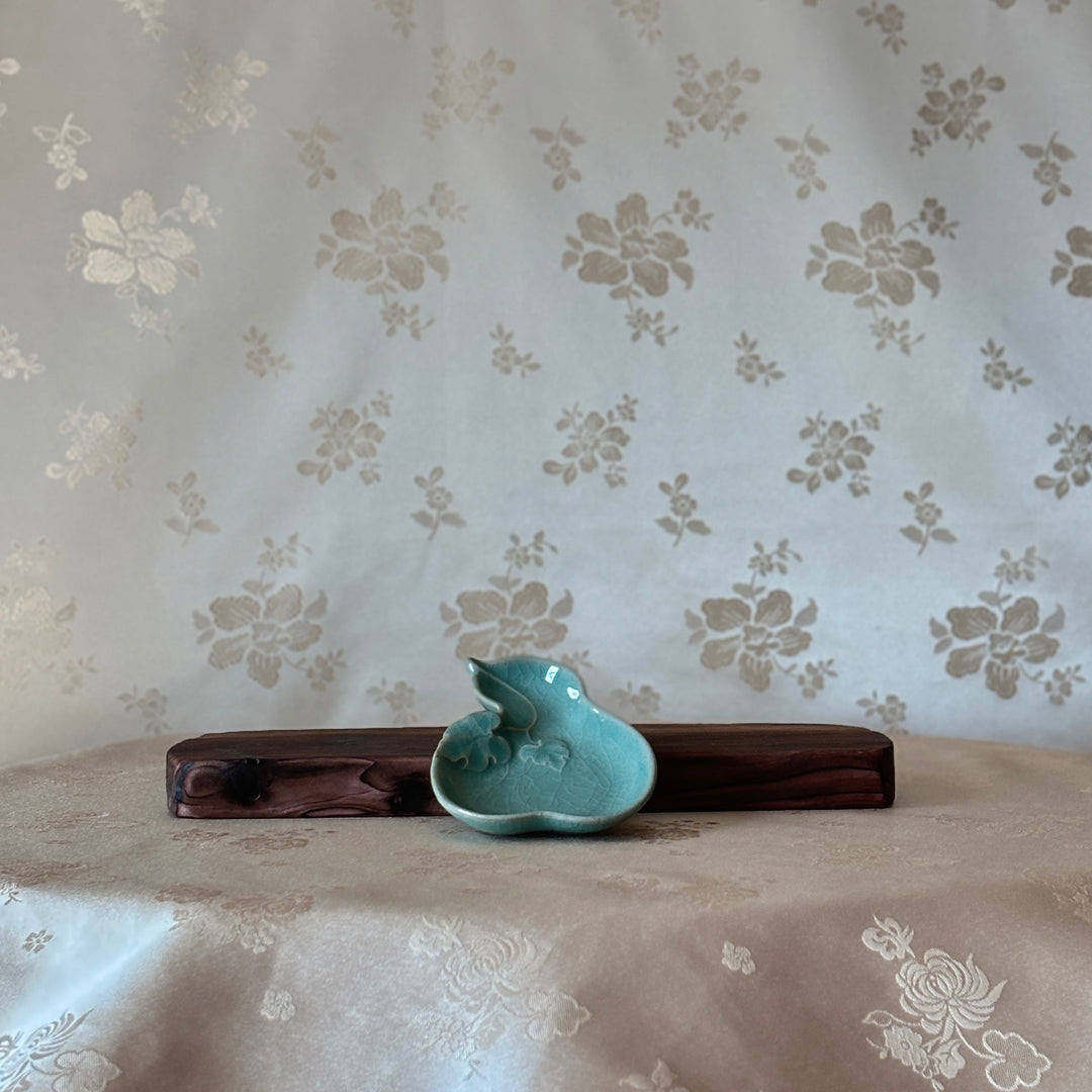 Celadon Jongji Set: Traditional Miniature Dishes for Sauces and Banchan