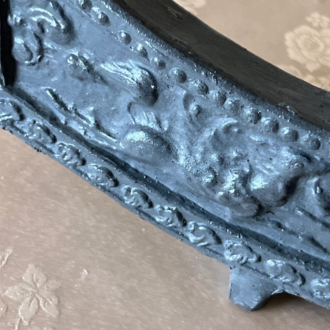 Korean Silla Earthenware Vase: Flat Roof-End Tile (Amaksae) Motif