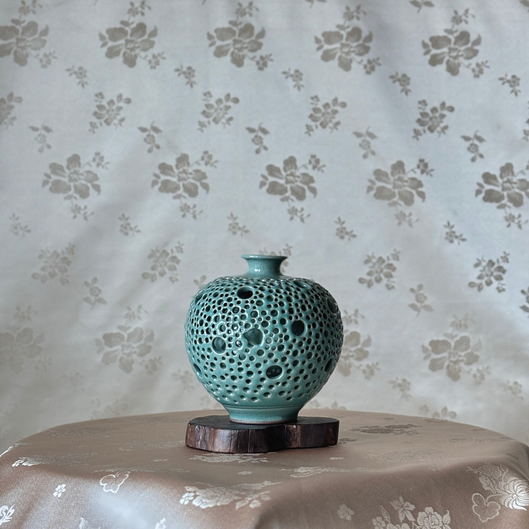 Celadon Vase: Double-Walled Openwork with Crane Motif and Celestial Openwork Exterior