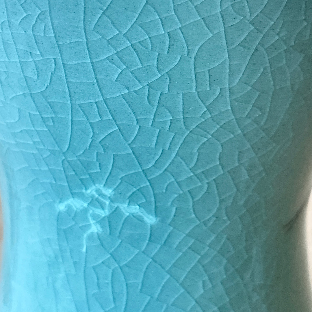 Celadon Maebyeong Vase with Lid: Inlaid Crane and Cloud Motif by Master Artisan