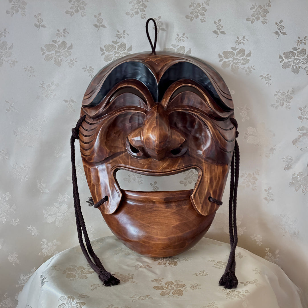 Wooden Hahoe Mask Set: Grand-Scale Nobleman and Bu-Ne Character for Wall Decor