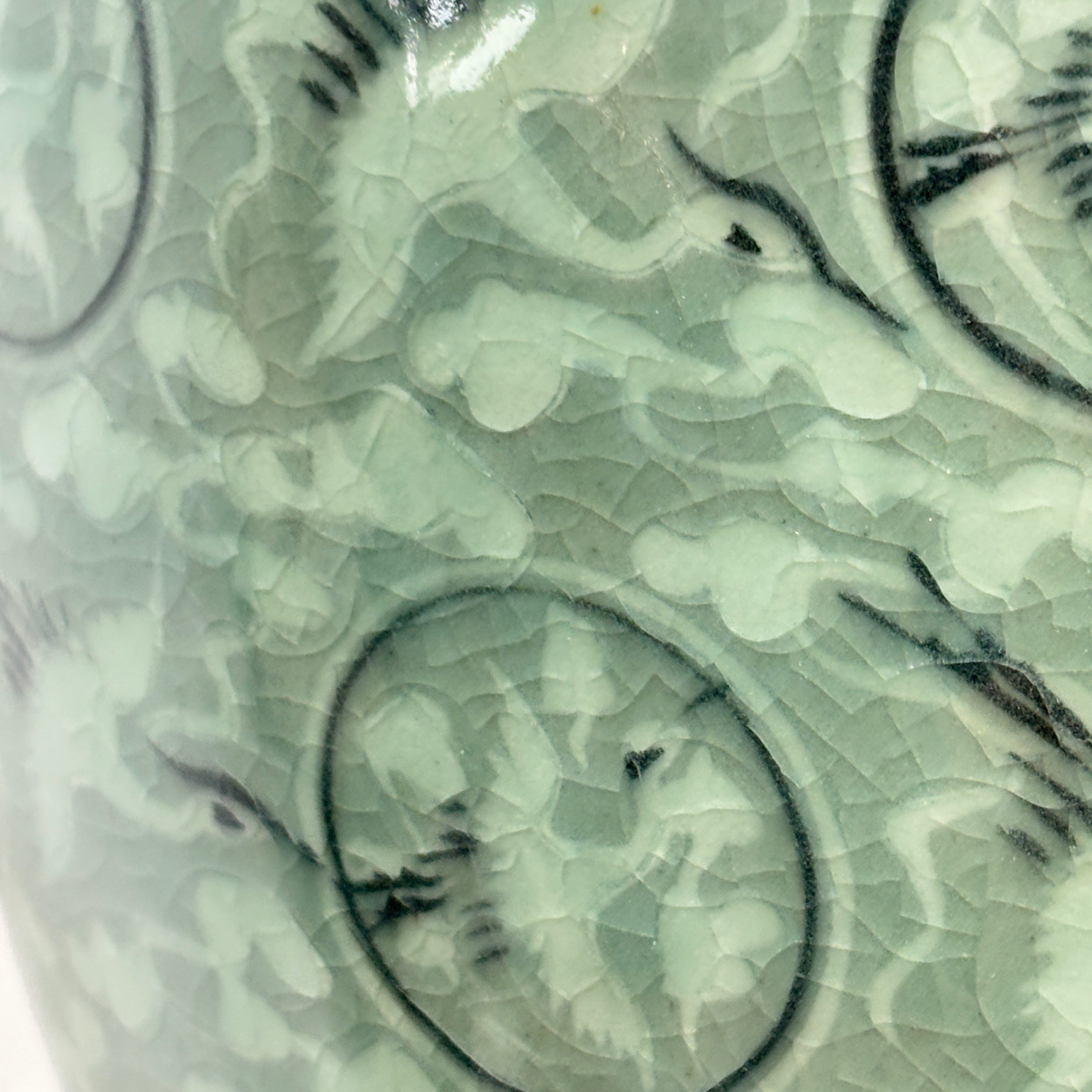Celadon Openwork Vase Set: Inlaid Crane and Cloud Motif – ArtinKo