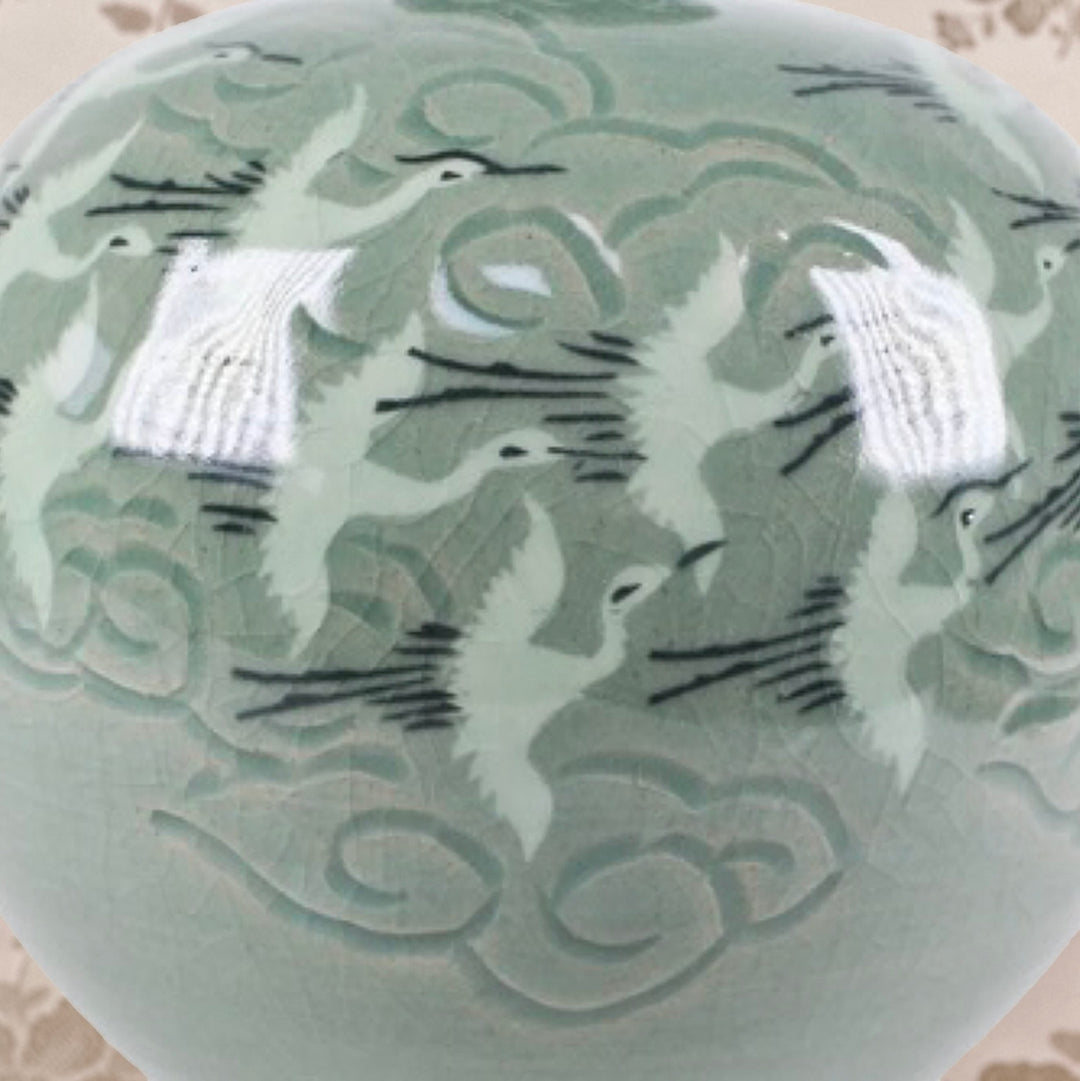 Celadon Vase with Inlaid Crane and Cloud Pattern (청자 상감 운학문 소구 호)