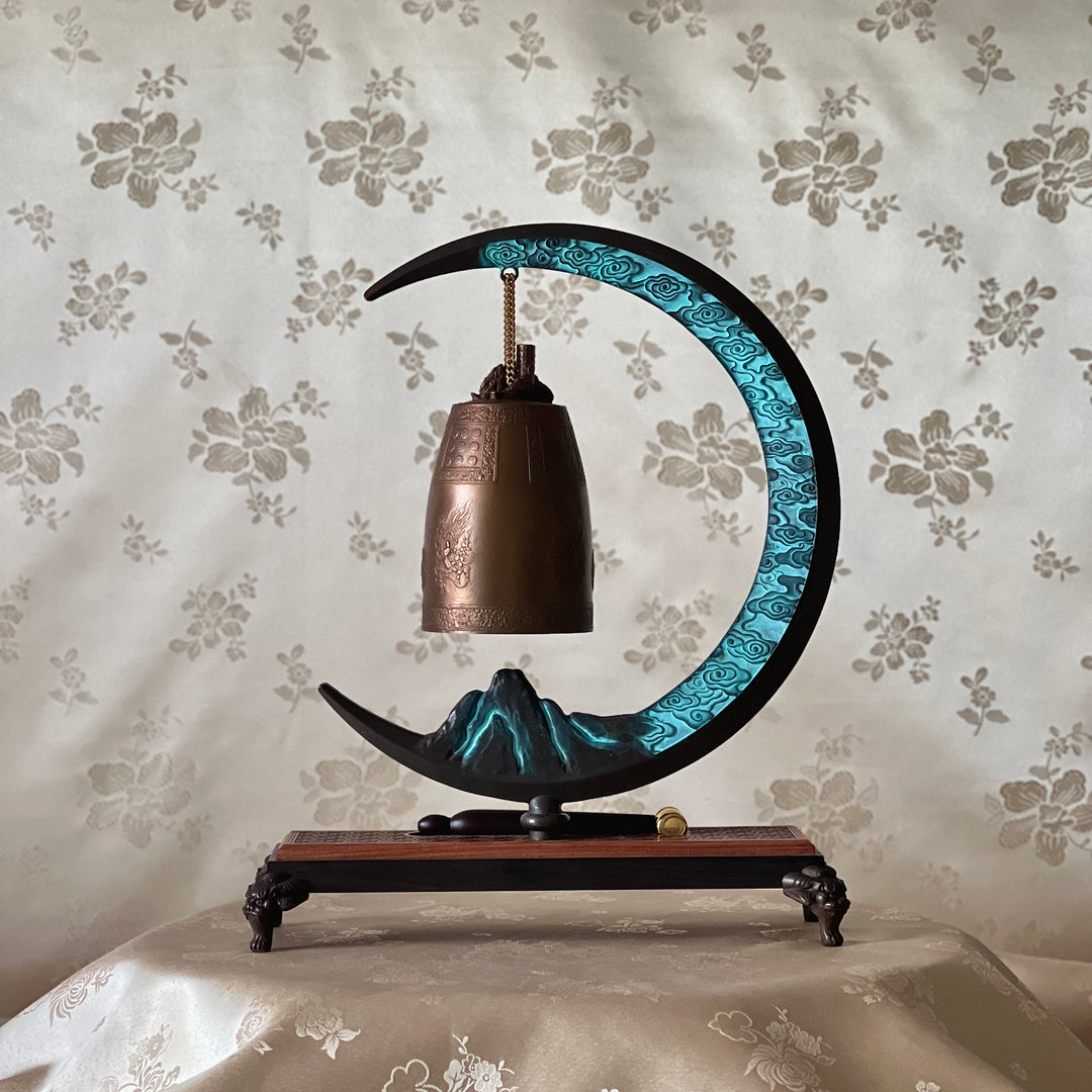 Bronze Bell on Crescent Moon Stand: Cheongwol Bell, Sacred Bell of King Seongdeok Motif