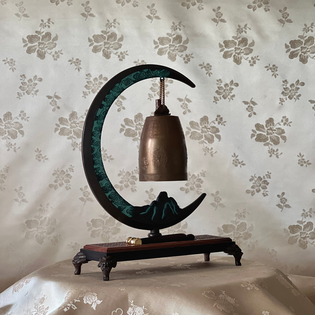 Bronze Bell on Crescent Moon Stand: Cheongwol Bell, Sacred Bell of King Seongdeok Motif