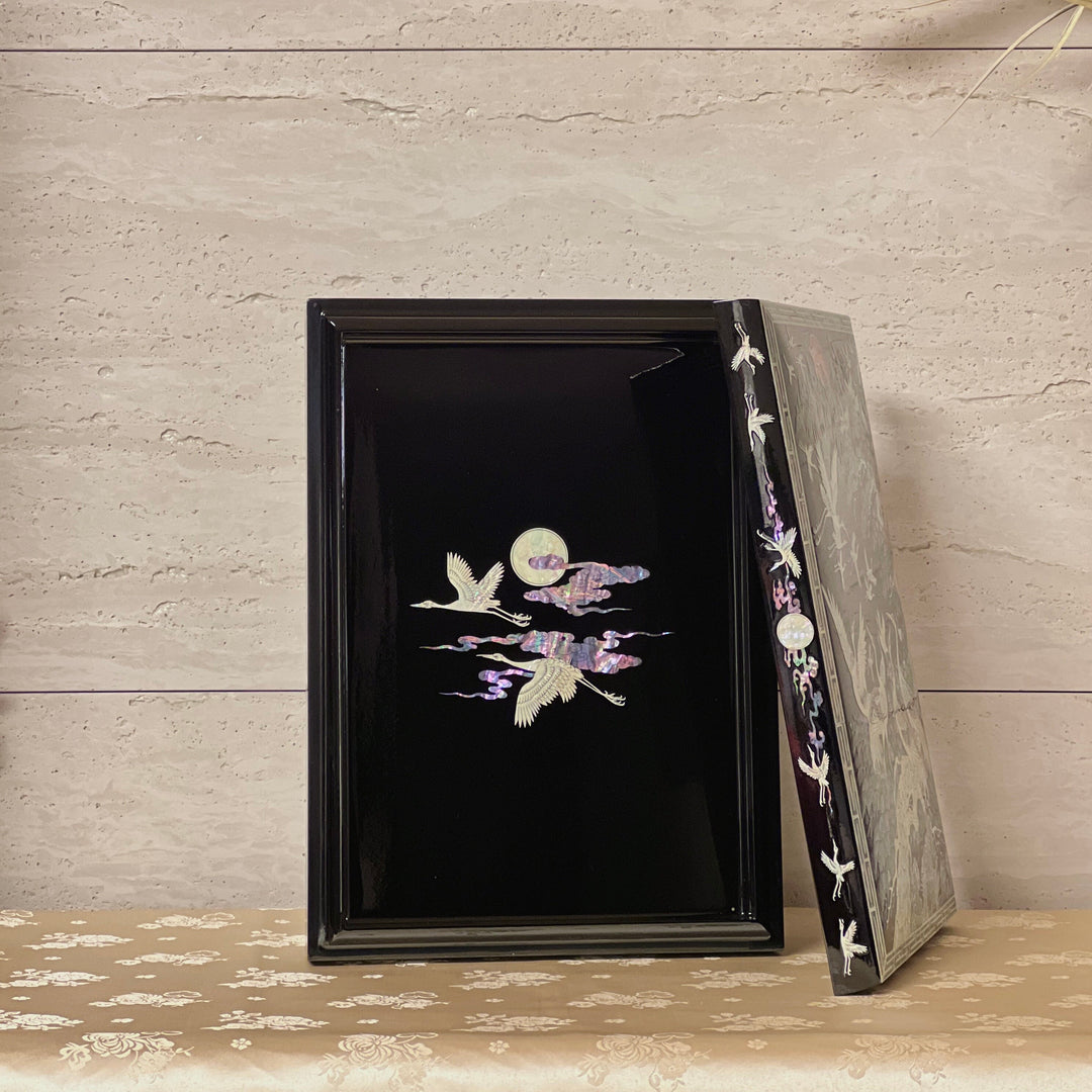 Mother of Pearl Document Box with Inlaid Pattern of Longevity Symbol (자개 장생문 문서함)