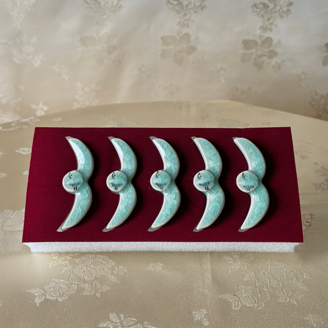 Celadon Utensil Rest Set with Roof Tile Design and Inlaid Crane and Cloud Motifs by Master Artisan