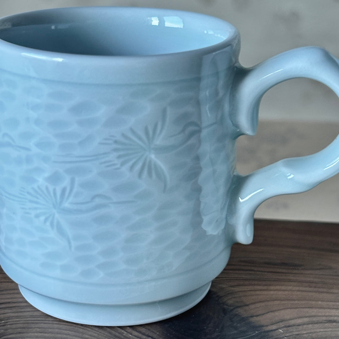 Korean White Porcelain Cups with Incised Crane Motif, Pair