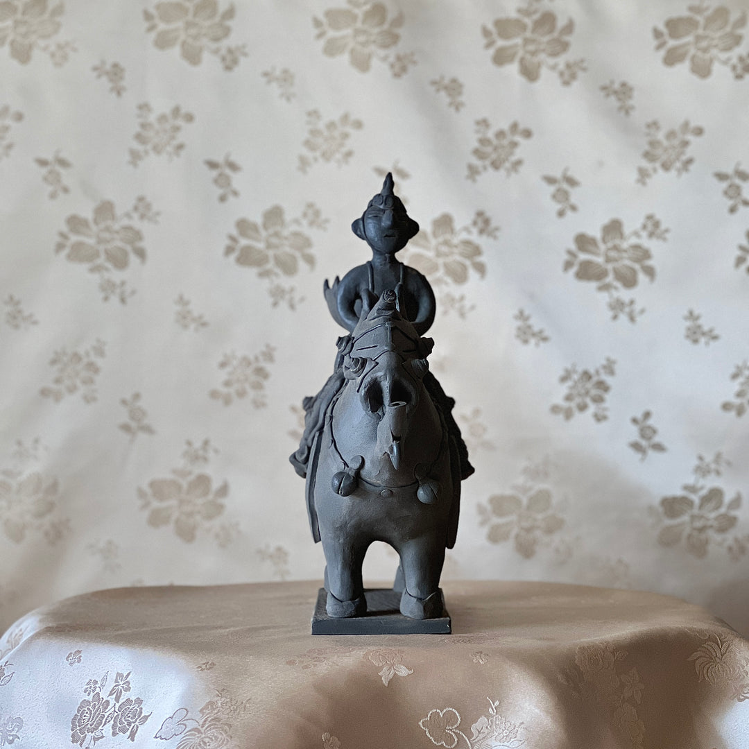 Silla Earthenware: Paired Horse-and-Rider Vessels with Master and Attendant Figures