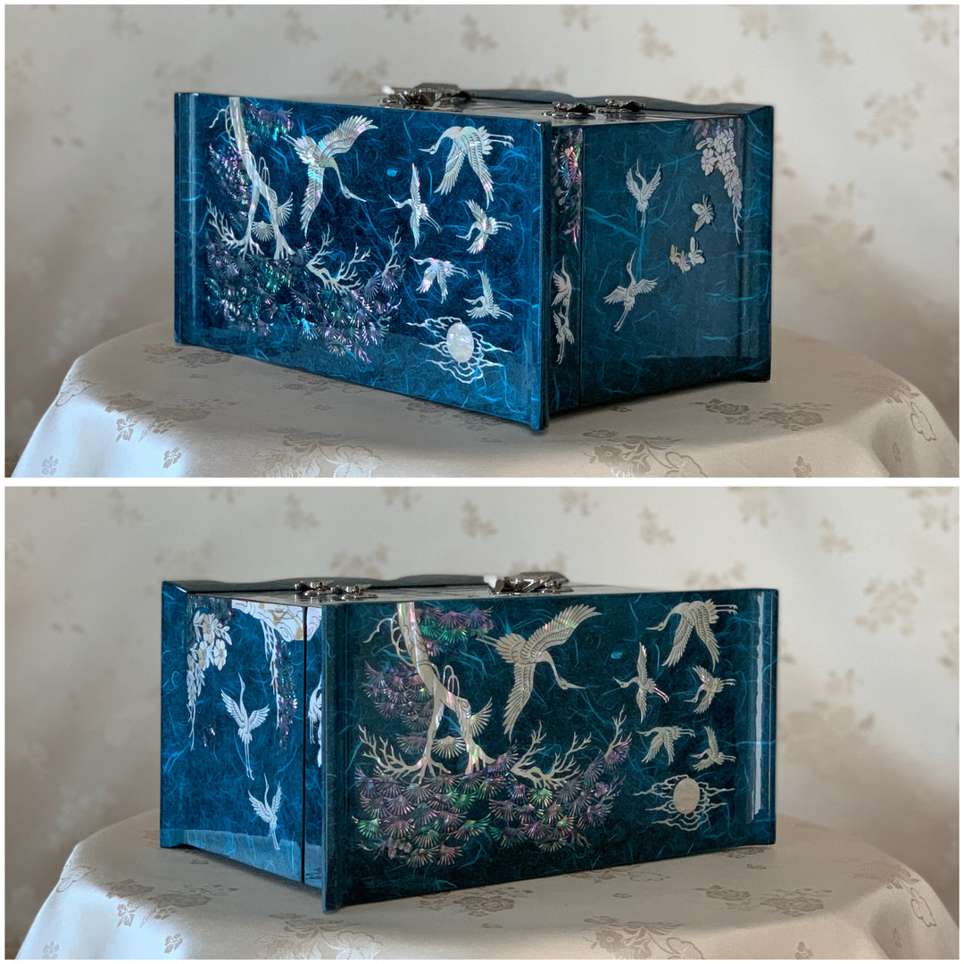 Mother of Pearl Navy Paper Layered Jewelry Box with Crane and Pine Tree Pattern (자개 송학문 선비 한지 보석함)