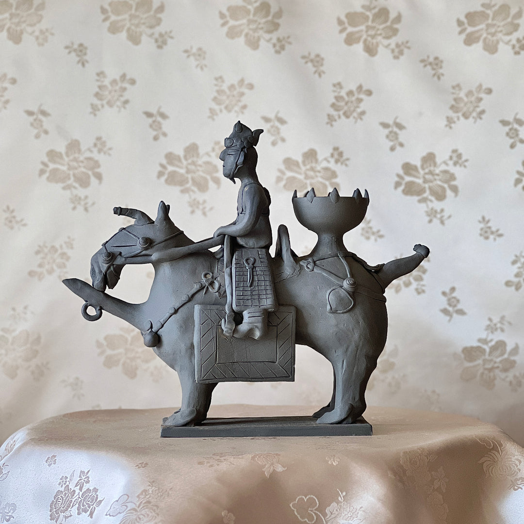 Silla Earthenware: Paired Horse-and-Rider Vessels with Master and Attendant Figures