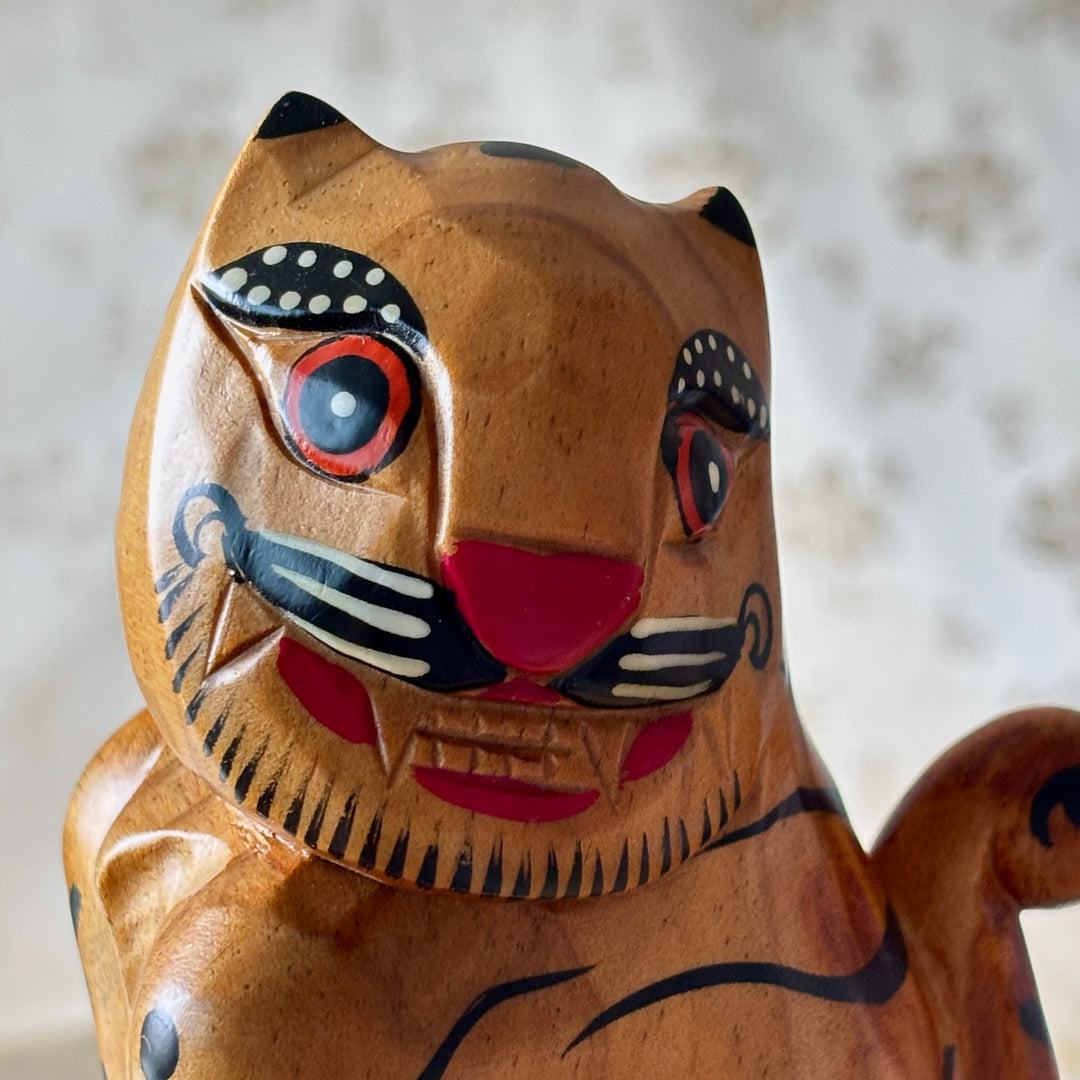 Grand-Size Folk Wooden Tiger Pair