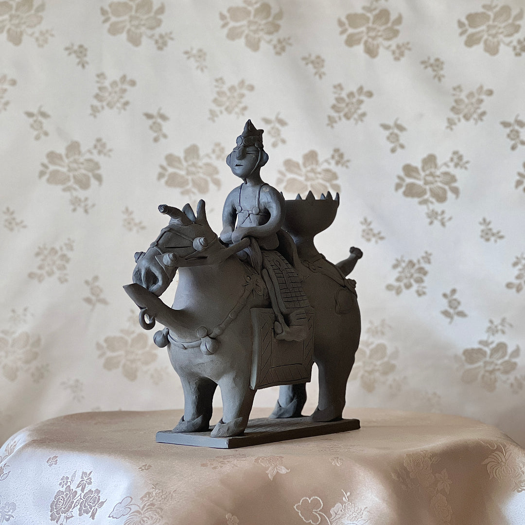 Silla Earthenware: Paired Horse-and-Rider Vessels with Master and Attendant Figures