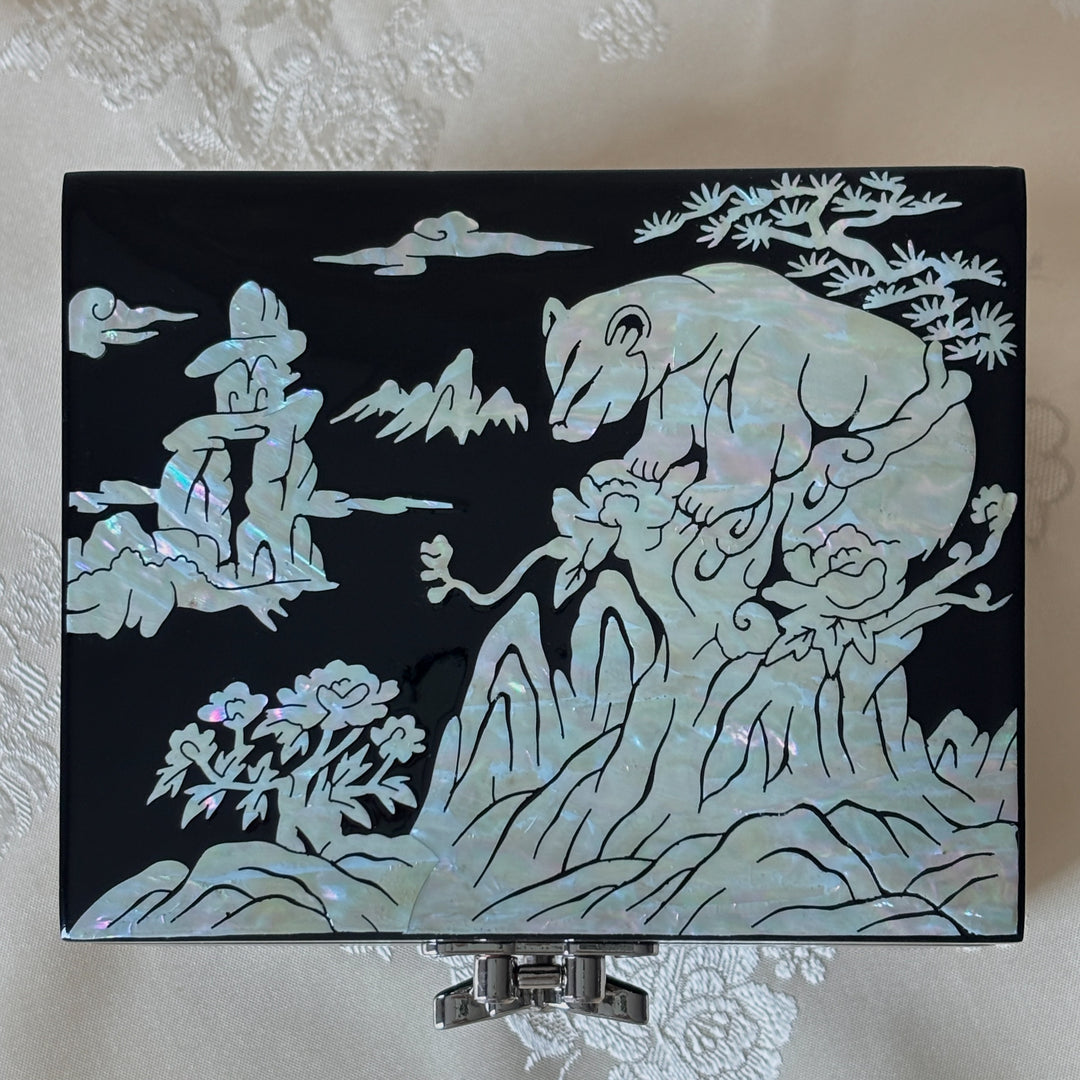 Mother-of-Pearl Ring Box: Bear, Rocky Mountains, Inuksuk and Maple Leaf Motifs