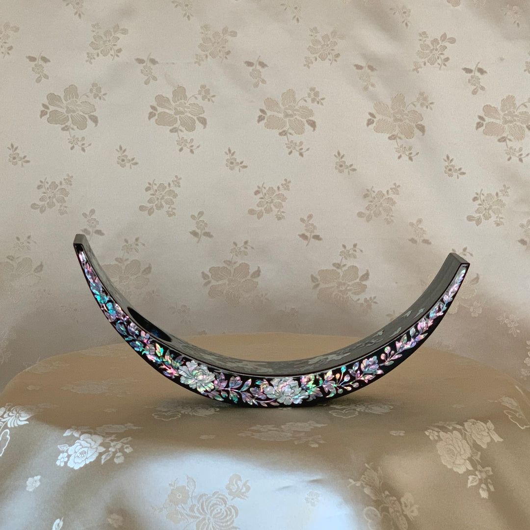Mother of Pearl Wine Holder with Butterfly and Peony Pattern (자개 호접 목단문 포도주 받침대)