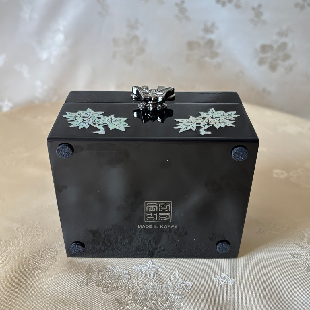 Mother-of-Pearl Ring Box: Bear, Rocky Mountains, Inuksuk and Maple Leaf Motifs