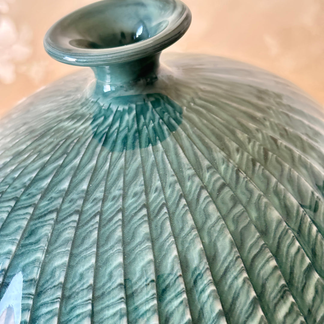 Celadon Vase (Ho): Yeollimun Mixed-Clay Technique by Master Artisan