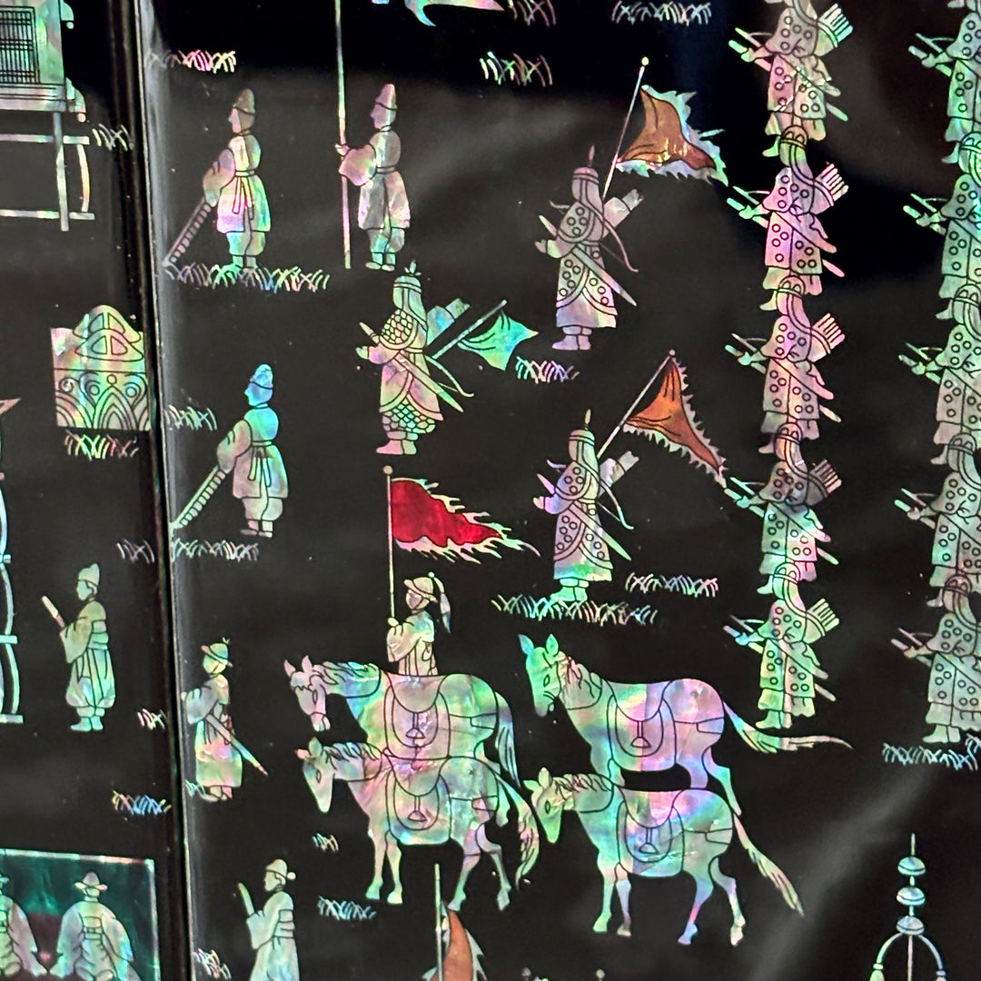 Mother-of-Pearl Folding Screen: Banquet Procession Motif Inspired by Royal Tradition