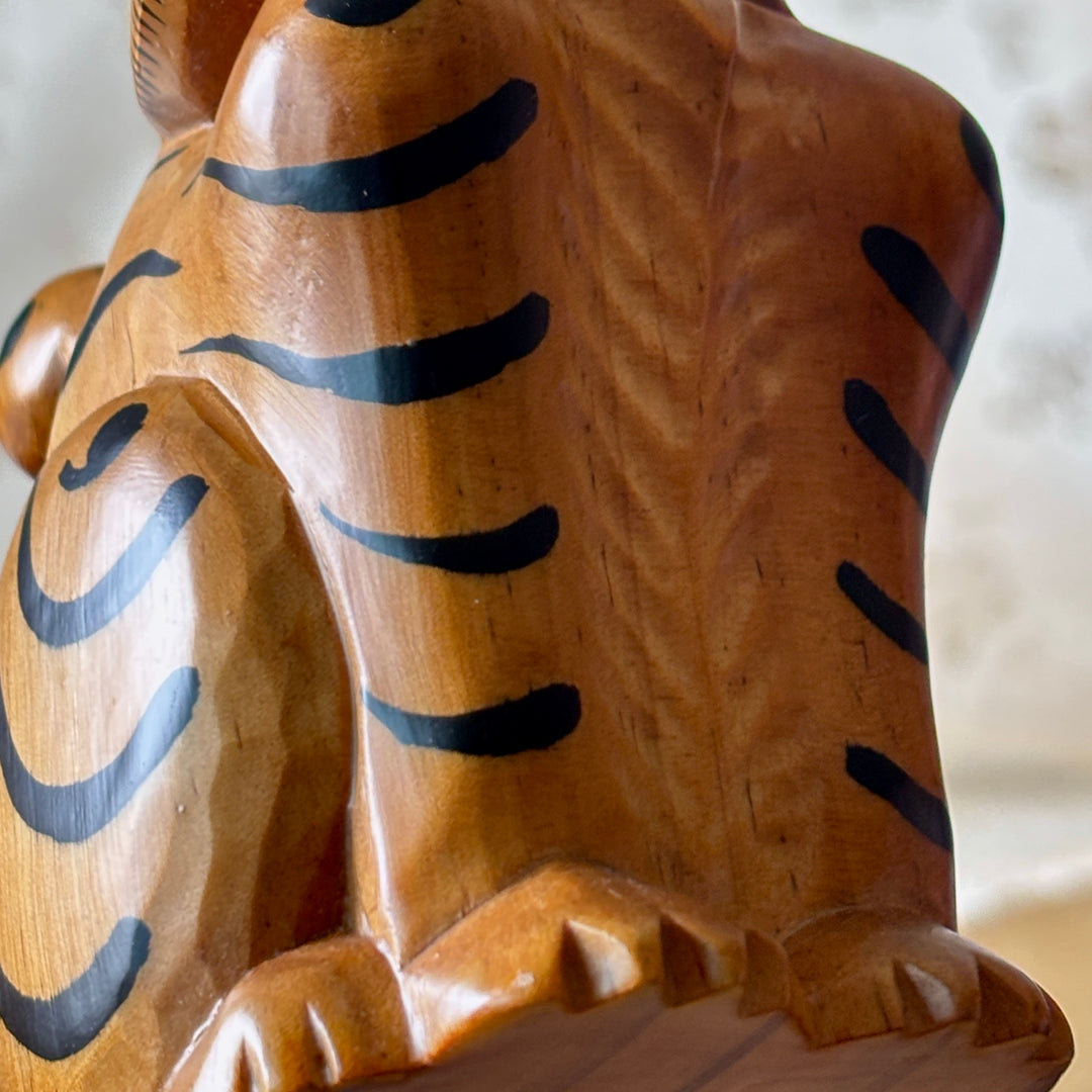 Grand-Size Folk Wooden Tiger Pair