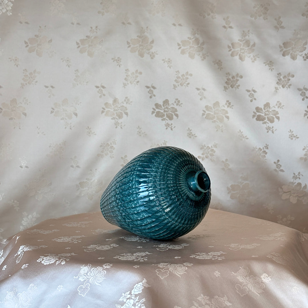 Celadon Vessel: Yeollimun Mixed-Clay Technique, 2023