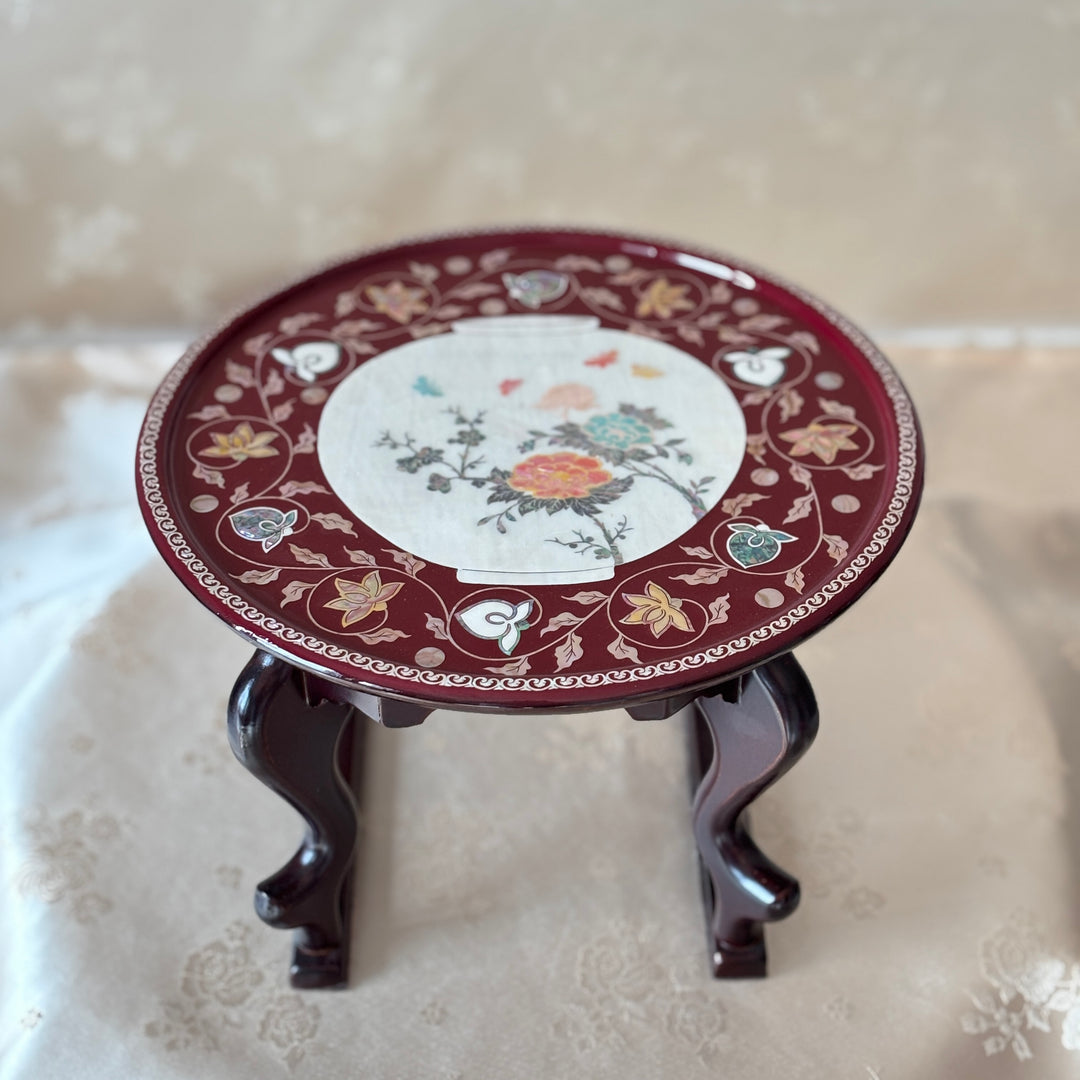 Mother of Pearl Table (Soban): White Porcelain Vase Motif