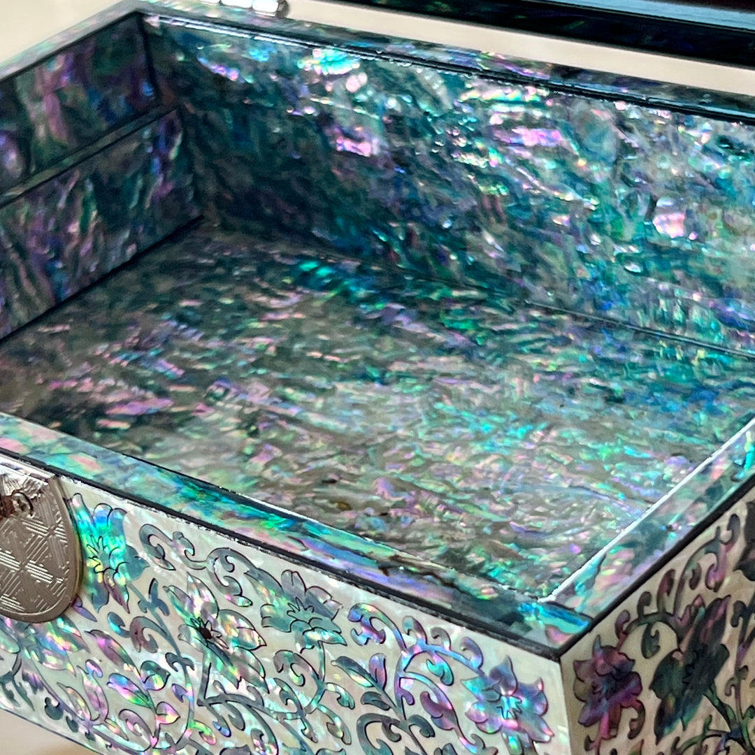 Mother-of-Pearl Jewelry Box: Paired Cranes in a Pine Grove