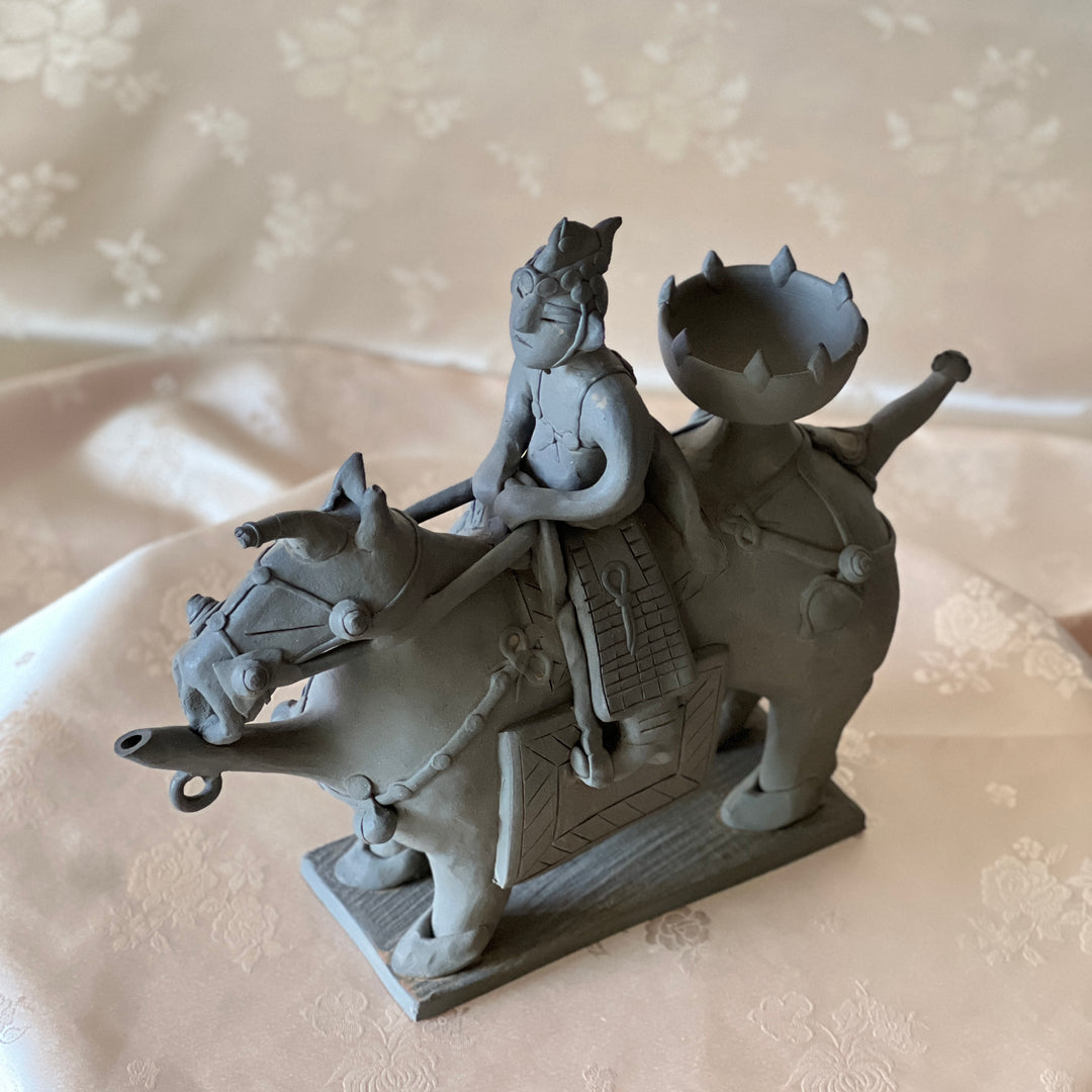Silla Earthenware: Paired Horse-and-Rider Vessels with Master and Attendant Figures
