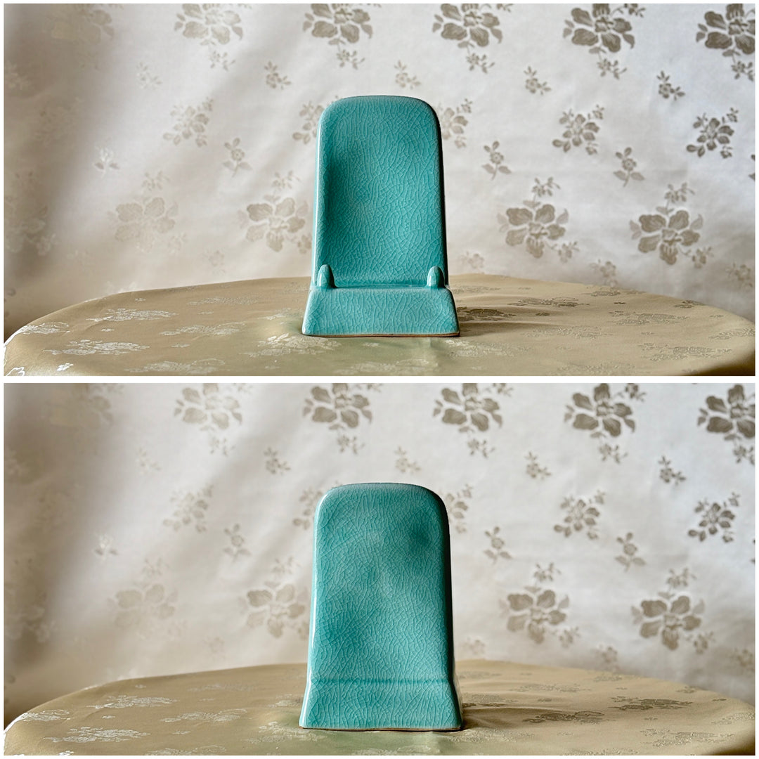 Celadon Sanjo Gayageum with Inlaid Plum Blossoms – A Masterpiece by a Master Artisan