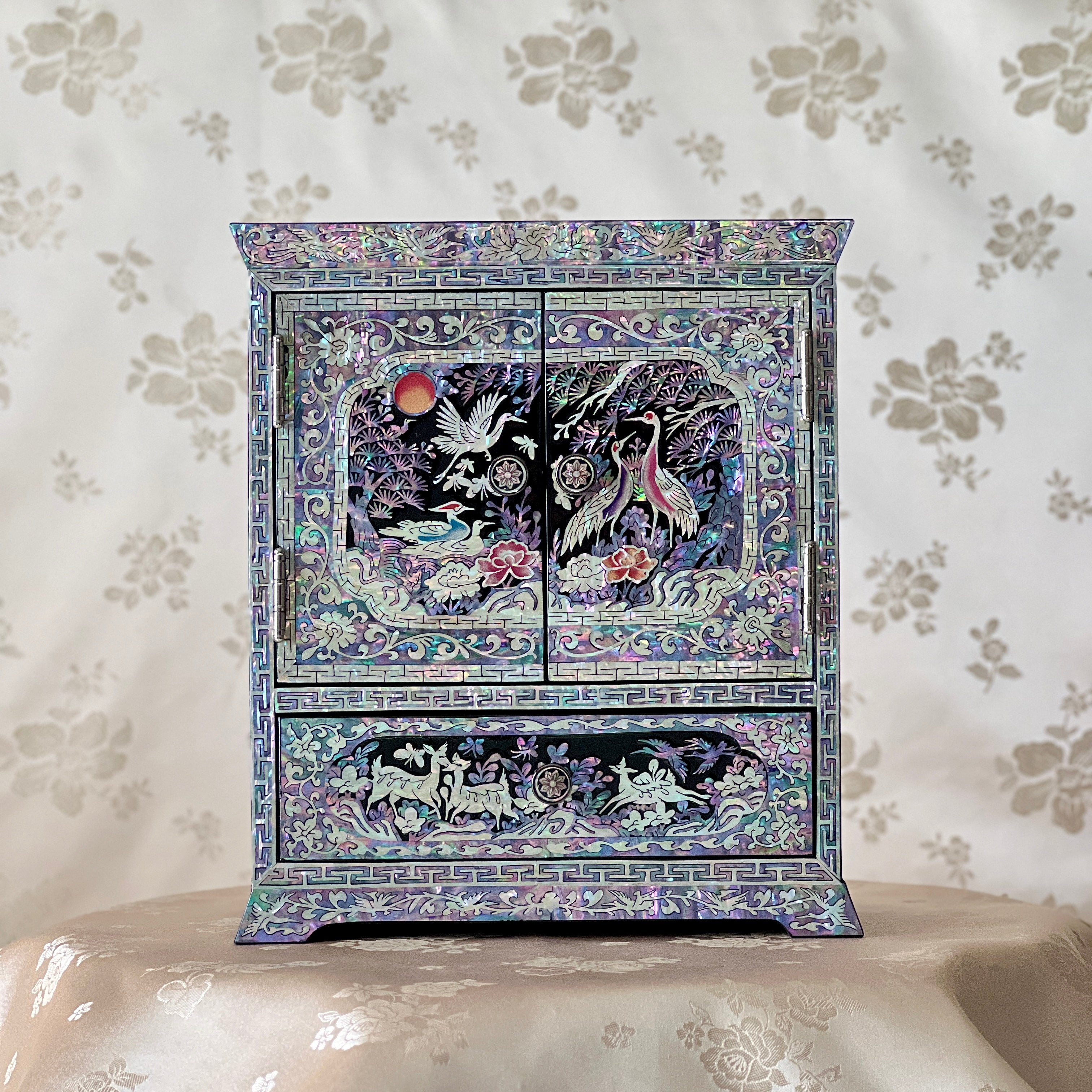 Mother-of-Pearl Double-Door Jewelry Chest: Longevity Motif – ArtinKo