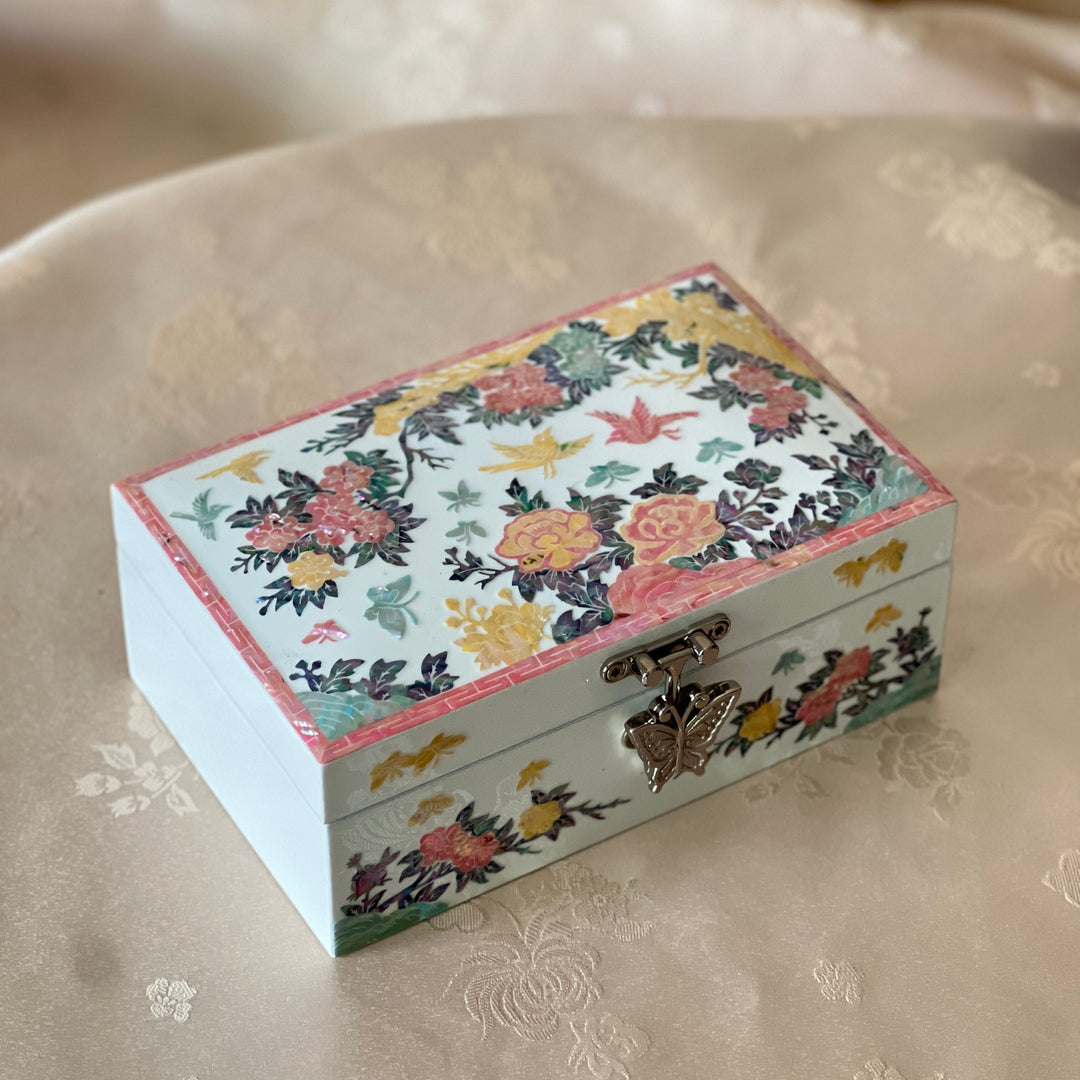 Mother-of-Pearl Jewelry Box: Peony and Bird Floral Motif on White Ground