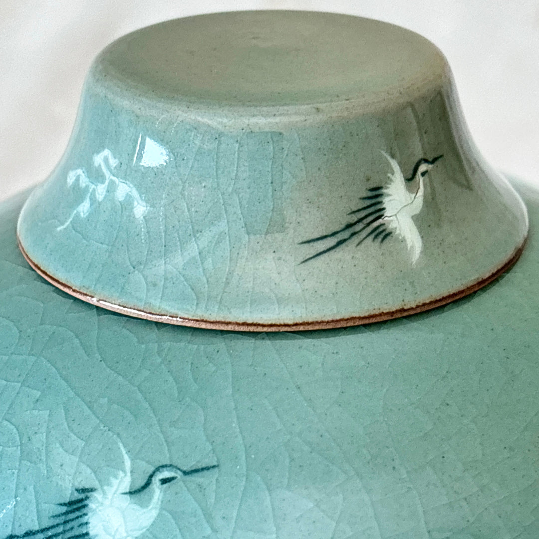 Celadon Maebyeong Vase with Lid: Inlaid Crane and Cloud Motif by Master Artisan