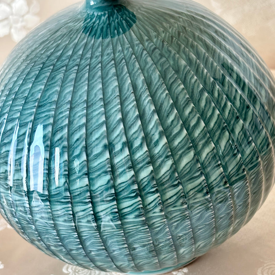Celadon Vase (Ho): Yeollimun Mixed-Clay Technique by Master Artisan