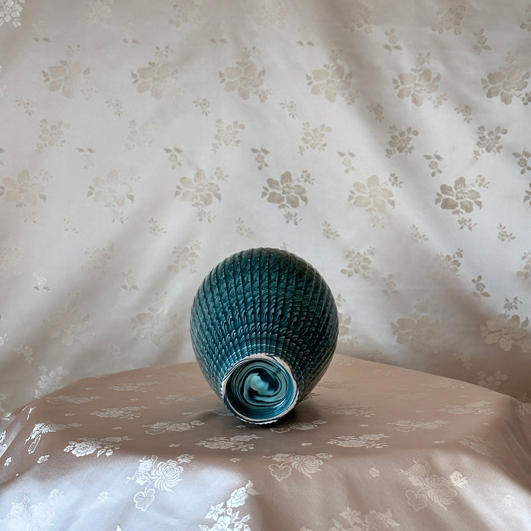 Celadon Vessel: Yeollimun Mixed-Clay Technique, 2023