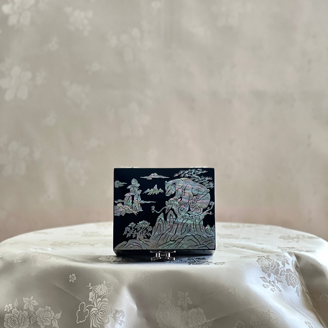 Mother-of-Pearl Ring Box: Bear, Rocky Mountains, Inuksuk and Maple Leaf Motifs