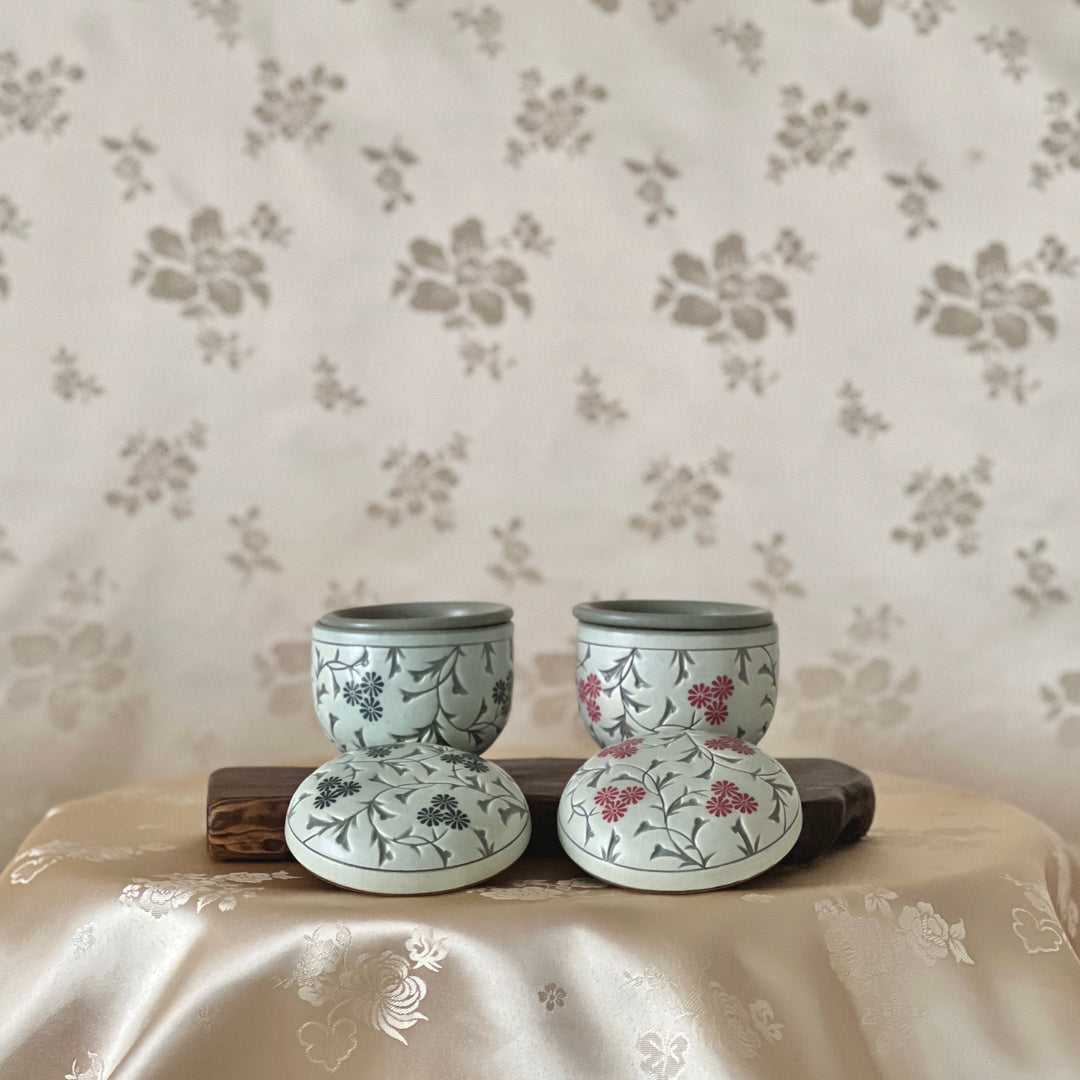 Grayish Blue Powdered Celadon Set of Two Tea Cups with Chrysanthemum Pattern (분청 국화문 컵 세트)