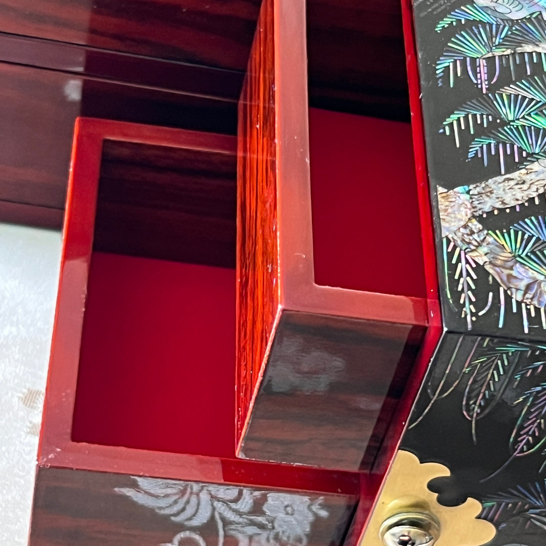 Mother-of-Pearl Double Chest (Ssanghap): Grand-Scale, Crane Family beneath Pine Trees