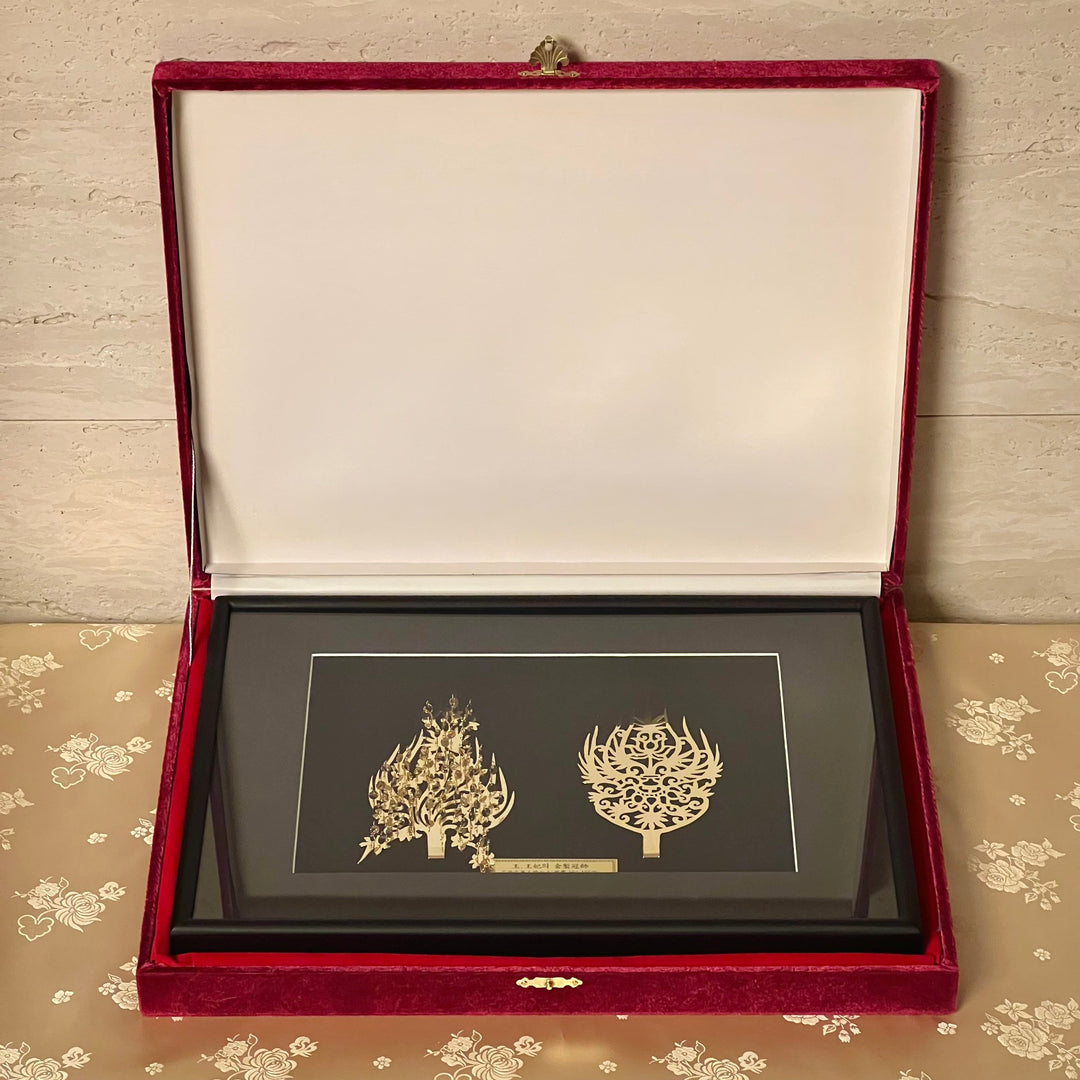 24K Gold-Plated Crown Ornaments from The Tomb of Baekjae King Muryeong with Frame (백제 무령왕릉 금제 관 장식)