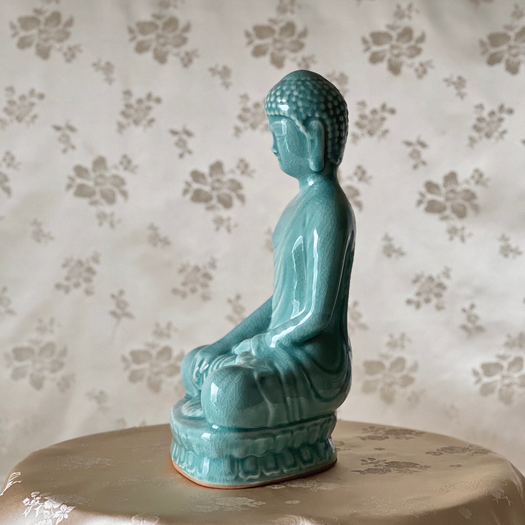 Celadon-Buddha-Statue im Lotussitz, groß (청자 부처 가부좌 상)