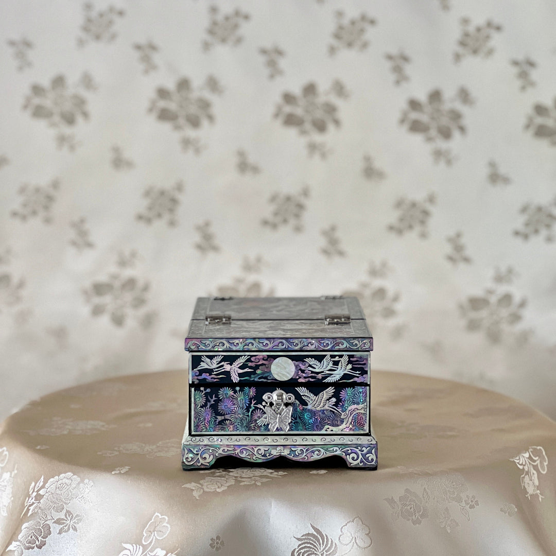 Mother of Pearl Jewelry Box with Mirror Stand and Beautiful Crane, Bird and Pine Pattern (자개 송학 조문 경대함)