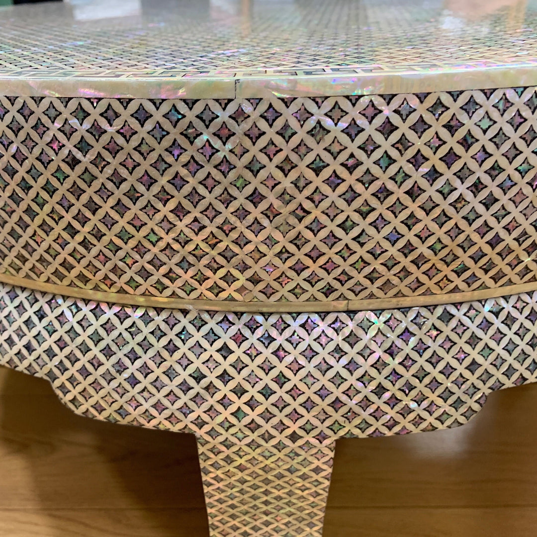 Mother of Pearl Round Shaped Wooden Tea Table with Chilbo Pattern