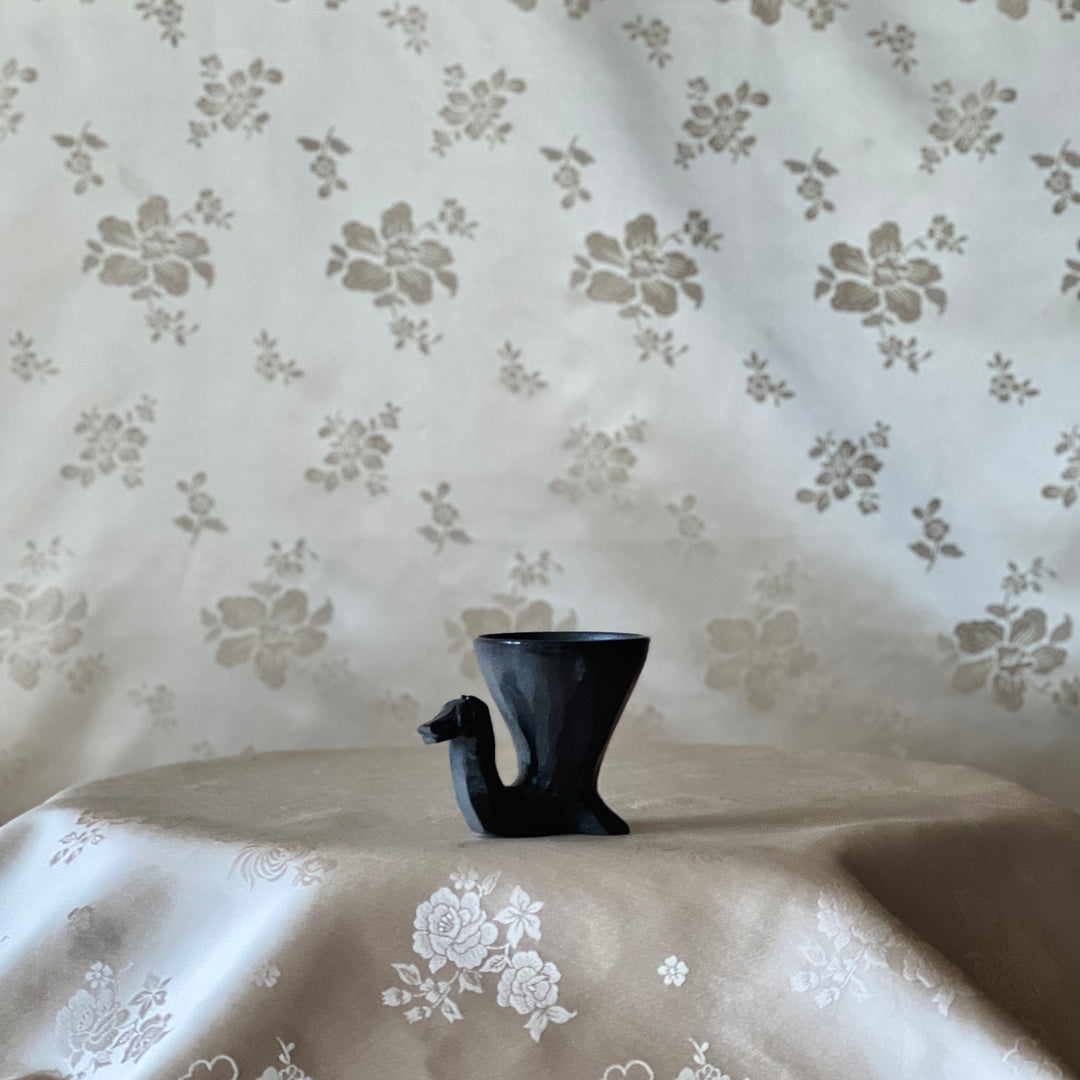 Gaya Earthenware Horse-Head Horn Cup Pair: Large and Small Forms