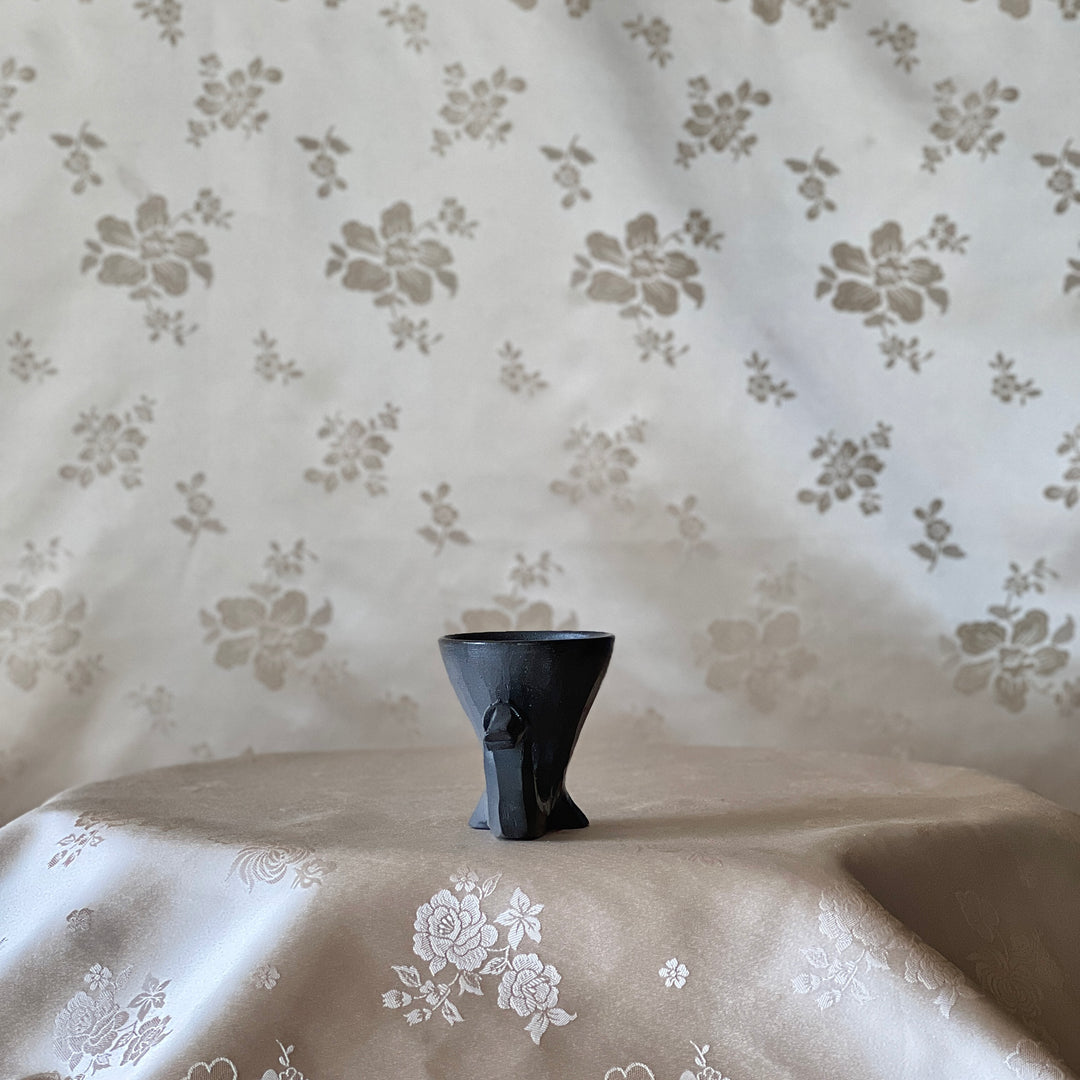 Gaya Earthenware Horse-Head Horn Cup Pair: Large and Small Forms