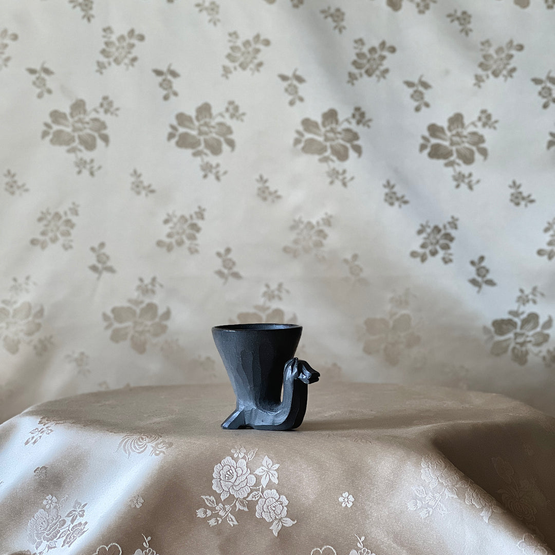 Gaya Earthenware Horse-Head Horn Cup Pair: Large and Small Forms