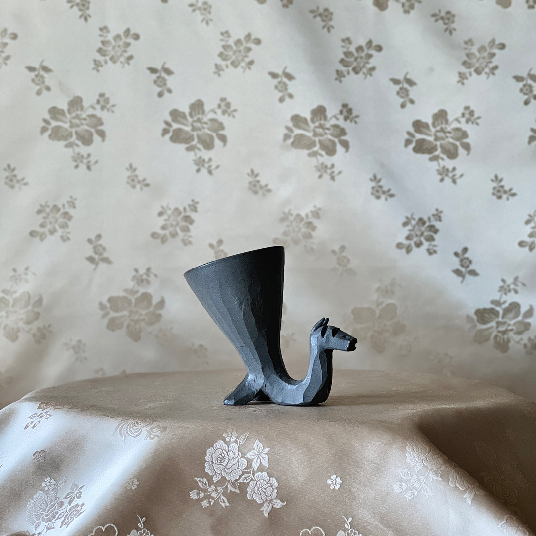 Gaya Earthenware Horse-Head Horn Cup Pair: Large and Small Forms