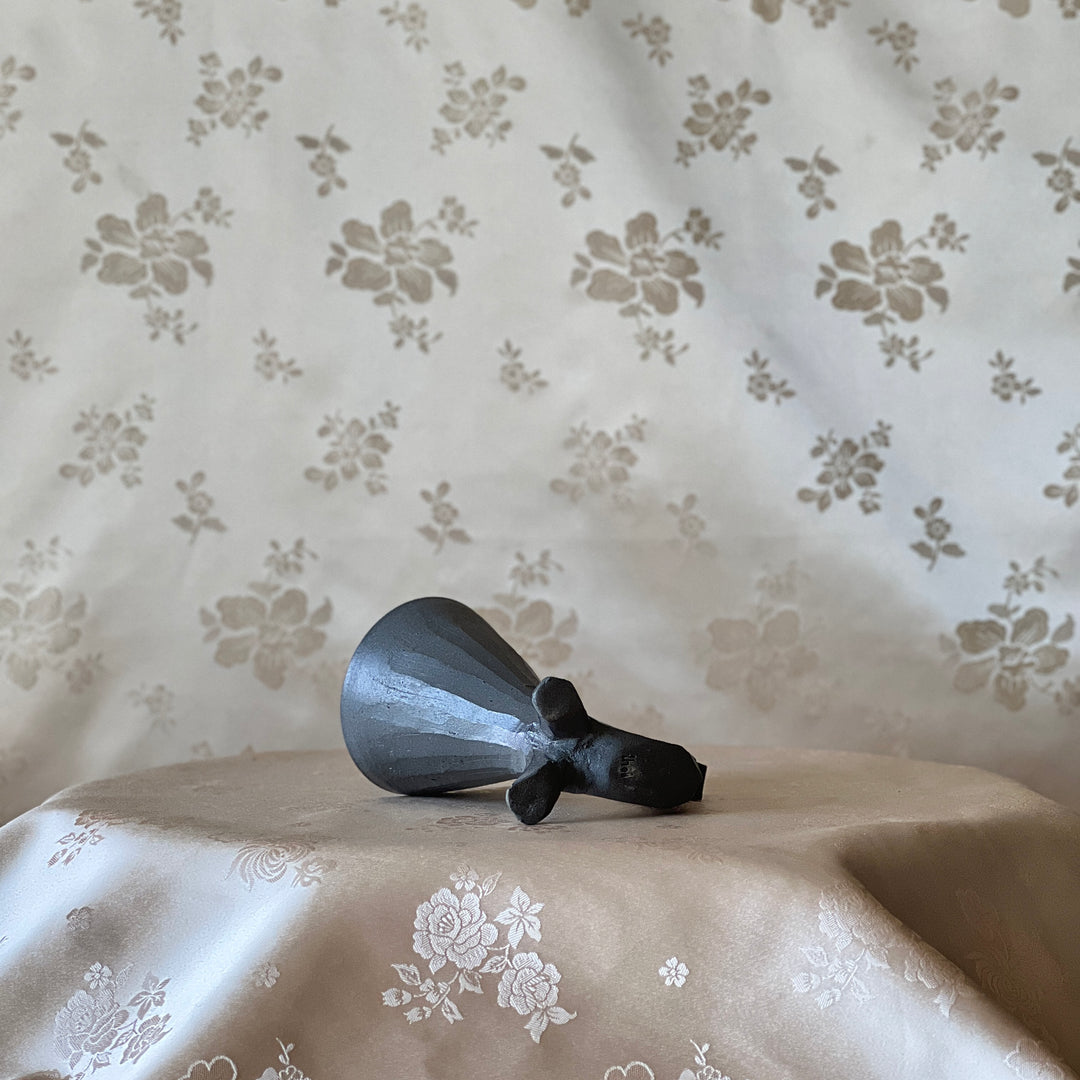 Gaya Earthenware Horse-Head Horn Cup Pair: Large and Small Forms