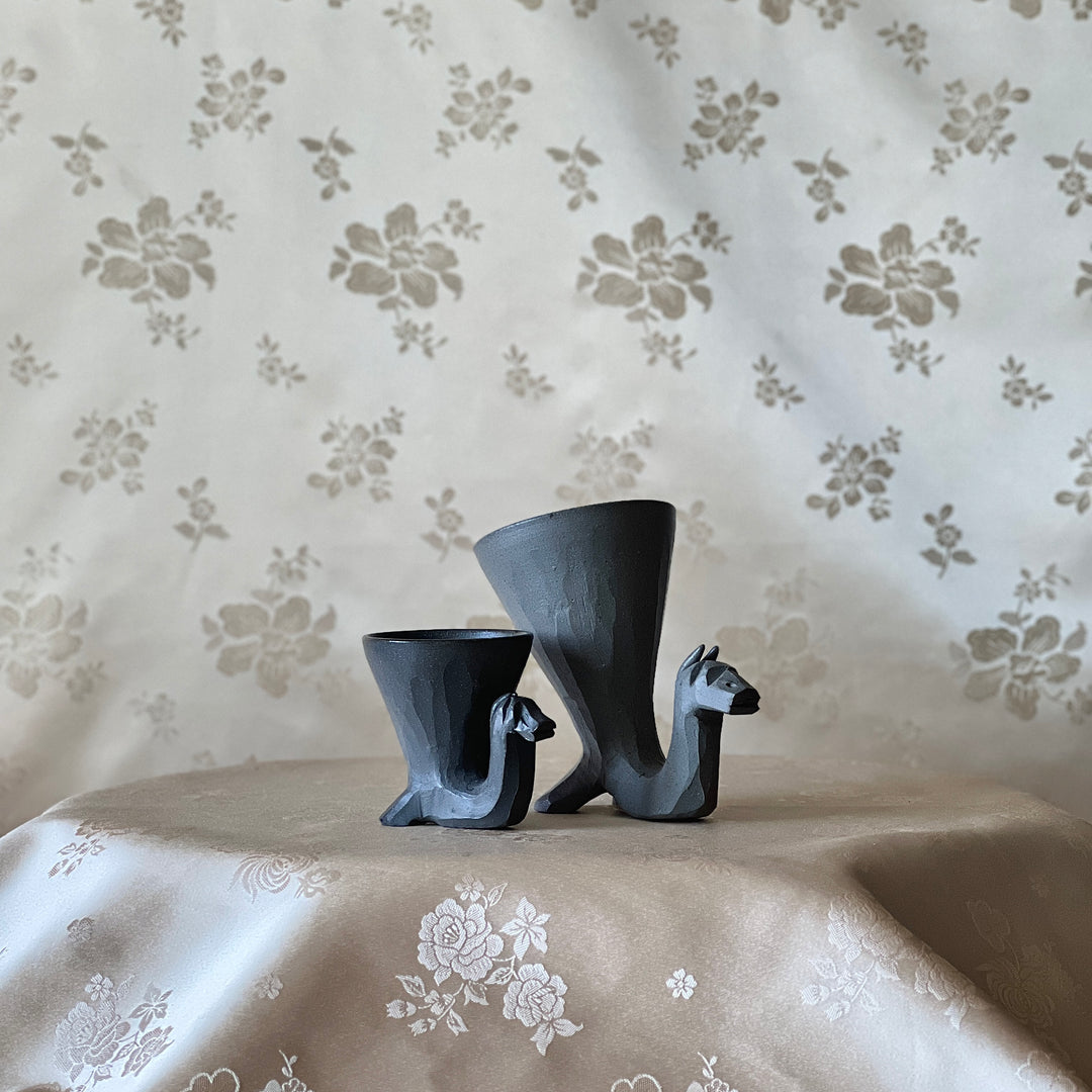 Gaya Earthenware Horse-Head Horn Cup Pair: Large and Small Forms