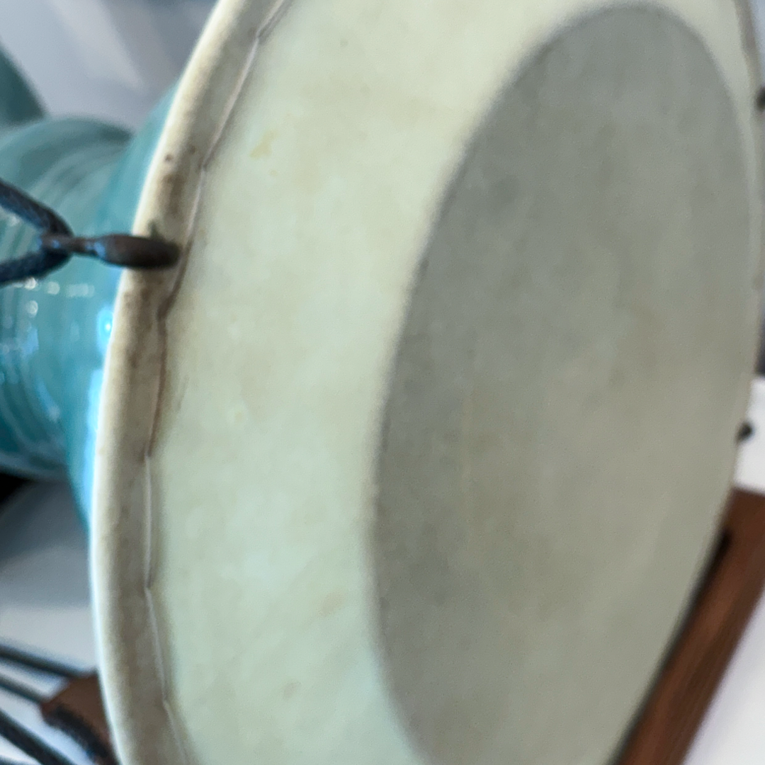 Celadon Janggu (Hourglass Drum): Inlaid Cloud-and-Crane Motif