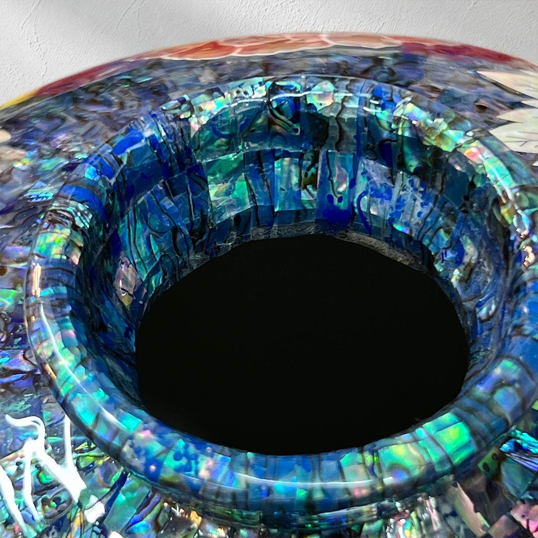 Mother-of-Pearl Maebyeong Vase: Grape and Peony Motifs in Fragmented Abalone Ground
