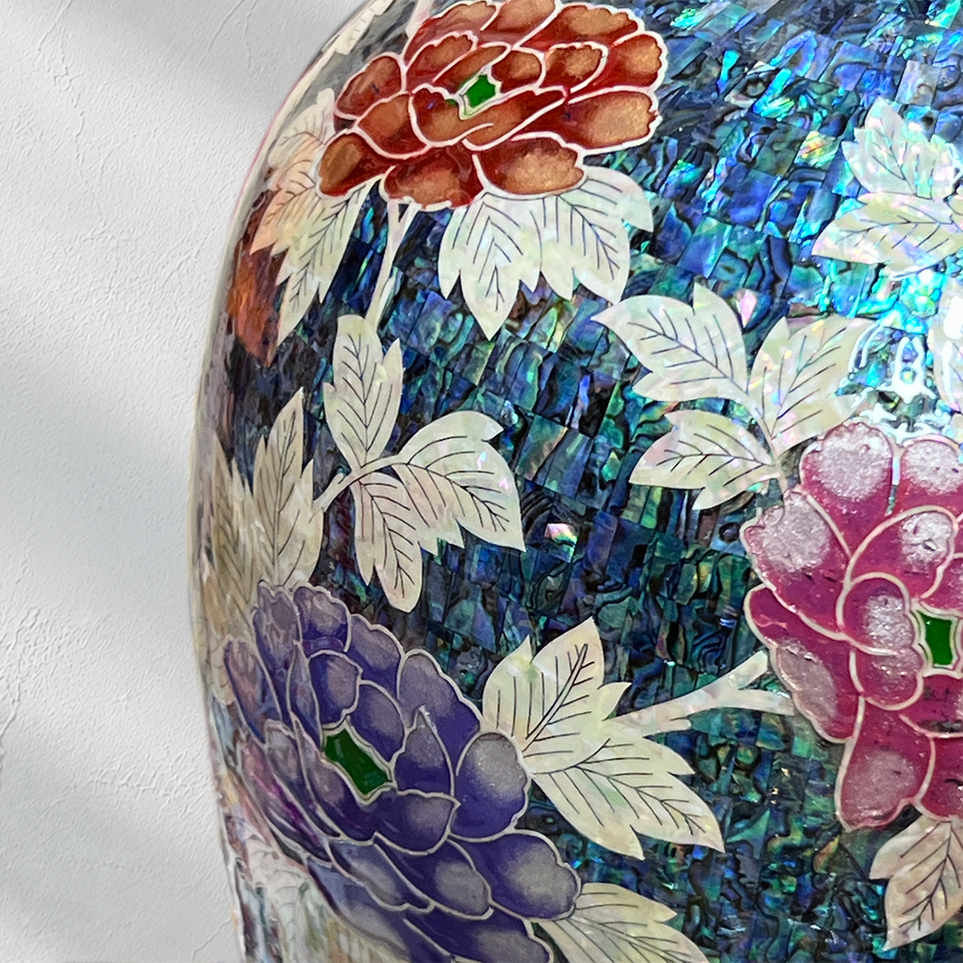 Mother-of-Pearl Maebyeong Vase: Grape and Peony Motifs in Fragmented Abalone Ground