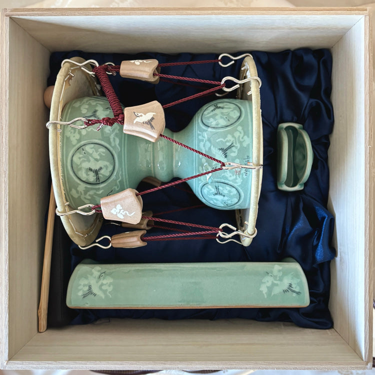 korean traditional celadon drum